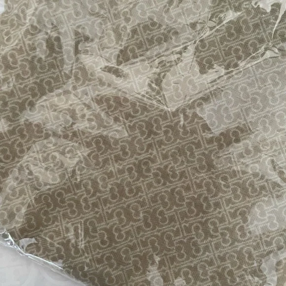 New Tory Burch scarf 🥳 - Picture 6 of 8